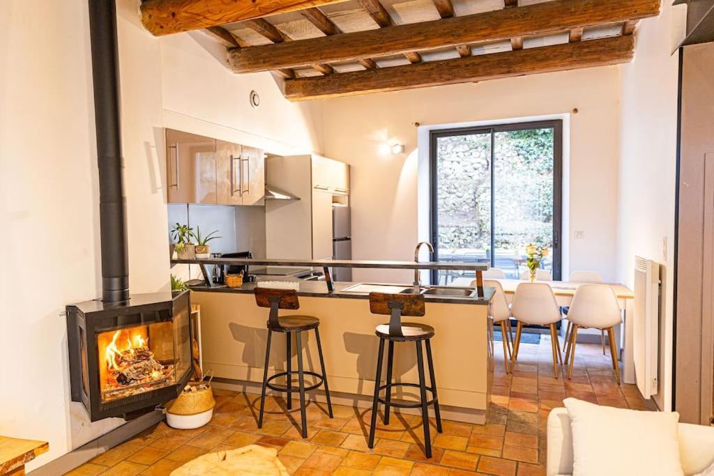Maison De Village Barbentane Avec Spa מראה חיצוני תמונה